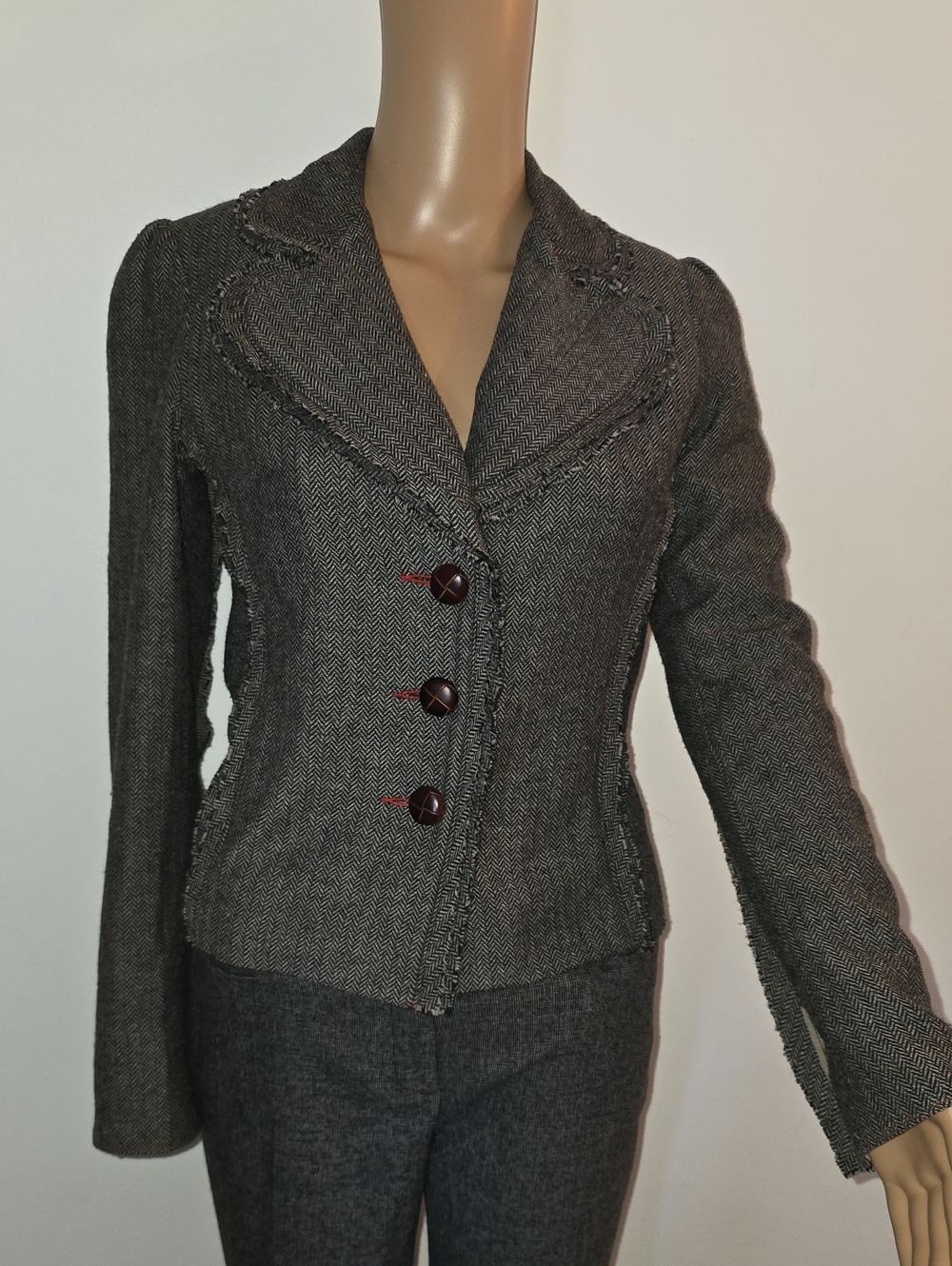 Petro Zillia Women's Gray Herringbone Tailored Jacket